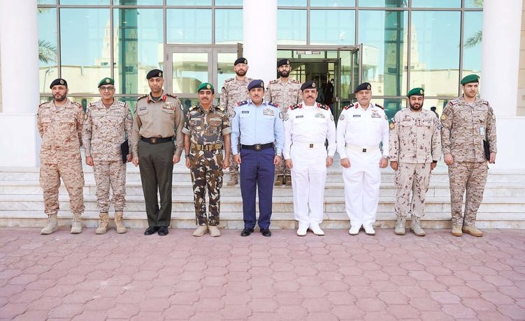 فريق تعزيز المعرفة بالقيادة العسكرية