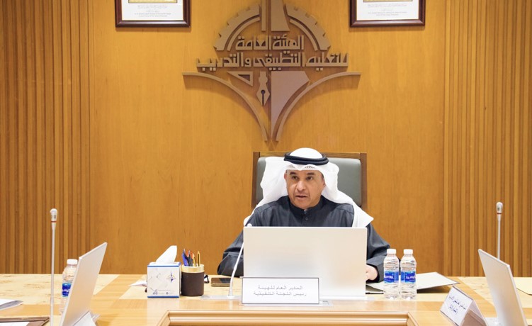 مدير عام التطبيقي د.حسن الفجام